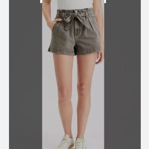 American Eagle Paper-bag shorts